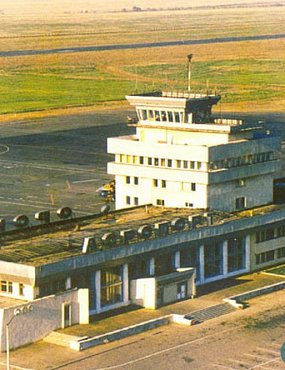 Золотое время авиации: 60 лет назад здание Орского аэровокзала не могло вместить пассажиров