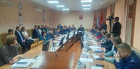Новые и знакомые лица: В Новотроицке депутаты очередного созыва избрали председателя и его заместителя