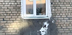 Денис Паслер пообещал найти деньги на новые квартиры жителям аварийного дома в орском поселке Круторожино