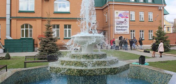 Родильный дом на ул. 8 марта в Оренбурге 