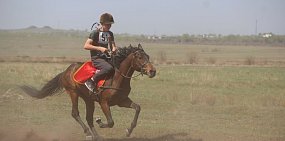 В Орске прошел конно-спортивный праздник «Скачки»