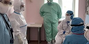 Татьяна Савинова проверила, хвататет ли лекарств и кислородной поддержки в «красной зоне» covid-госпиталя Новотроицка 