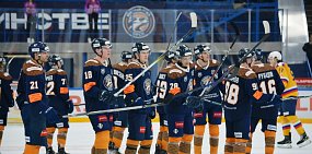 Сегодня ХК «Южный Урал» на своем льду сразится с командой АКМ (Тульская область)