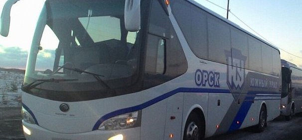 Родители юных хоккеистов Орска: — Команде разрешают ездить только на поезде