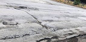 В Орске мужчина отсудил 200 тысяч за повреждение машины из-за ямы на дороге