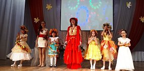 В ДК Железнодорожников Орска состоялся конкурс «Мисс Осень — 2019»