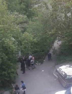 В Оренбурге девочка выжила после падения из окна 8 этажа 