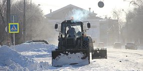 В Орске отдельно направили почти 600 тысяч рублей на вывоз снега с остановок