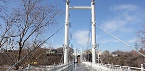 В Оренбурге на покраску и ремонт пешеходного моста через реку Урал готовы потратить почти 4 млн рублей 