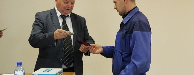 Правительство Оренбургской области потратит 820 тыс руб на удостоверения и знаки для дружинников