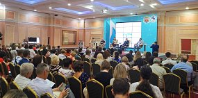 Сегодня Денис Паслер проведет пресс-конференцию 