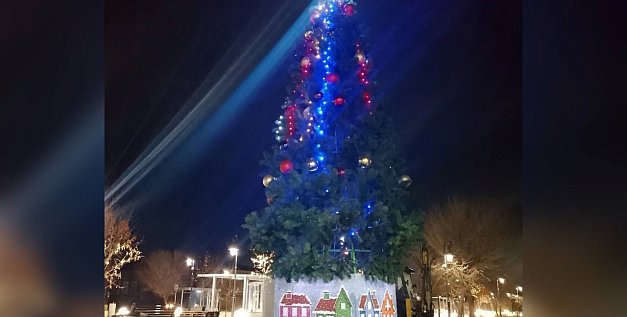 Елка на улице Советской