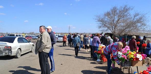 На Радоницу и в некоторые дни перед ней въезд на городские кладбища Орска будет закрыт