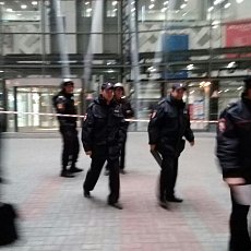 По городам России прокатилась волна сообщений о заложенных бомбах