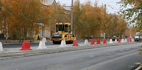 На обновленных участках орских дорог скапливается вода