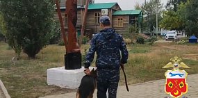 «Он установлен неправильно»: В Оренбургской области женщина подожгла крест у храма
