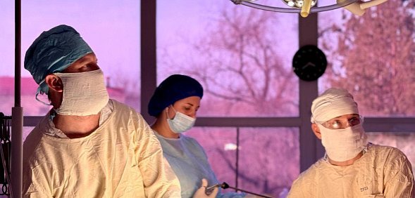 Во время операции. Фото: ГАУЗ «ГБ» г. Орска 