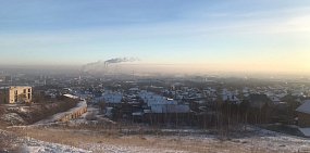 В центре Орска работают экологи: в воздухе снова воняет