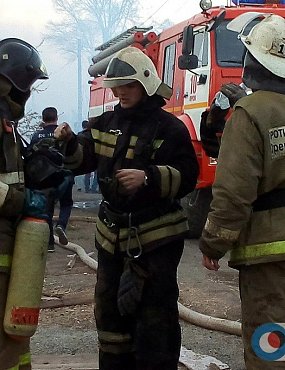 Предварительная причина пожара в поселке Никель — неосторожное обращение с огнем