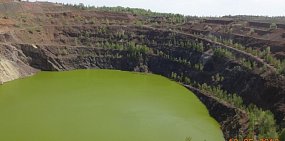 Озеро с зеленой водой в Медногорске может привести к экологической катастрофе?