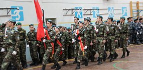 Орские десятиклассники возьмут в руки боевое оружие