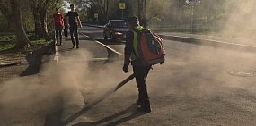 Ноу-хау в уборке пыли в Орске: ее теперь разгоняют ветродуем