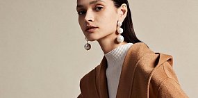 Модель из Оренбурга Алина Хуст стала лицом Dolce&Gabbana