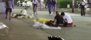 Теракт в Ницце: грузовик въехал в толпу, погибли 80 человек