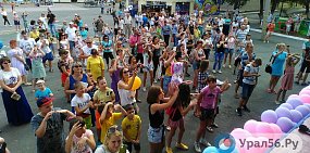 В День города в Орске прошло «Минидиско» от радиостанции DFM
