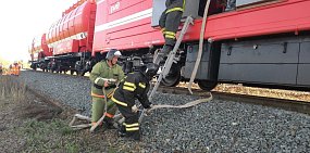 Огонь затронул 40 участков: В МЧС по Оренбургской области рассказали подробности пожара в Бузулуке