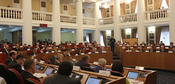Сколько заработали депутаты Законодательного Собрания в 2017 году?