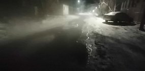 Утечка воды в Орске, фото: тг-чат Евгения Солнцева