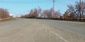 Как выглядит аварийный мост на ул. Водоканальной в Орске? Движение там закрыли, но автомобили продолжают ездить