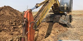 В Орске в поселке Новая Биофабрика  выкопали трубы