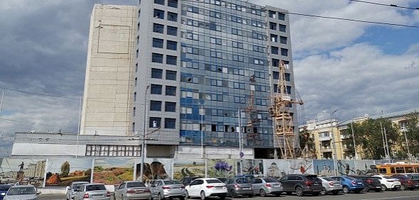 Официально: Недострой на площади им. Ленина в Оренбурге купила компания «Лист»