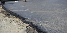 Первый замглавы Орска поручил проверить укрепление обочин вдоль отремонтированных дорог