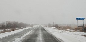 На трассах востока Оренбургской области метель 