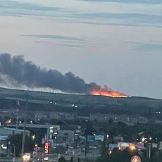 Пожар видно со всех сторон. Фото: соцсети