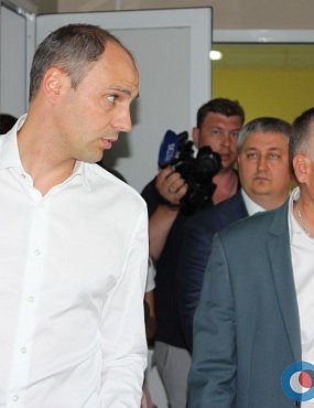 Денис Паслер промчался по проблемным стройкам Орска, но во Дворец пионеров почему-то не зашел