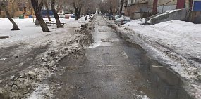 Как в Орске очищают от снега дворы? Урал56.Ру проверил