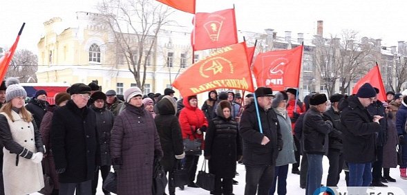 На митинг против «Мусорной реформы» пришли сотрудники правительства и руководитель ООО «Природа»