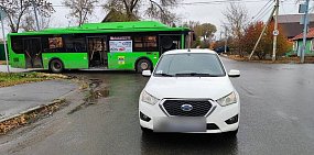 Резко затормозил — и пассажиры полетели: в Оренбурге автобус попал в бесконтактное ДТП