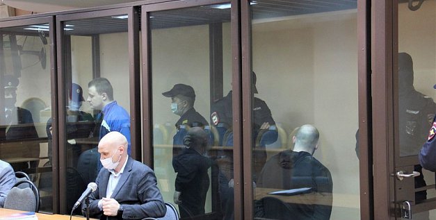 Дело банды киллеров в Оренбурге: Суд оставил Оршлета и Бертхольца под стражей до конца сентября
