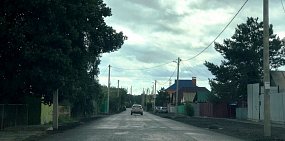 На улицах Елшанской и Энергетиков в Орске нет системы водоотведения, вода заходит во дворы