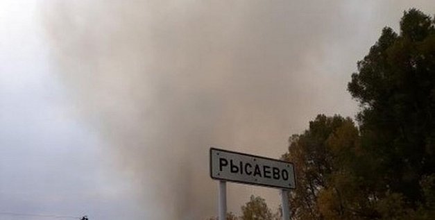 Степной пожар под Медногорском: спецслужбы эвакуируют население
