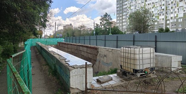 Был закрыт несколько лет: В Оренбурге начался ремонт подземного пешеходного перехода на улице Пролетарской