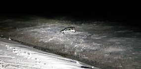Разбитая Lada Largus в кювете 