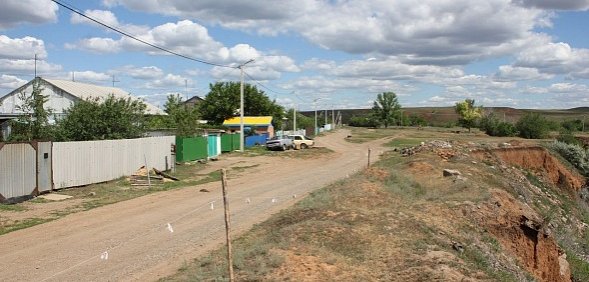 Жизнь у обрыва: Жители поселка Экспериментальный много лет живут в опасных условиях