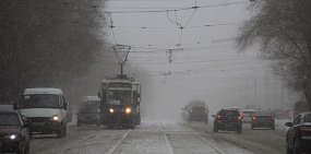 Снегопад в Орске продолжается уже несколько часов, но техника на дороги выйдет только к ночи