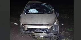 Водитель Hyundai на трассе в Оренбургской области слетел в кювет